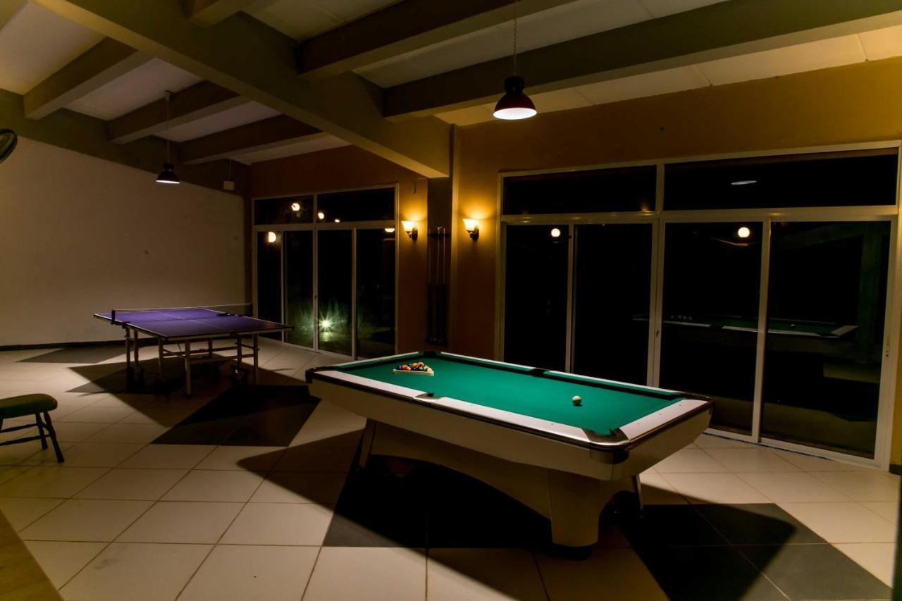 Tropic Garden Hotel Bakau Dış mekan fotoğraf