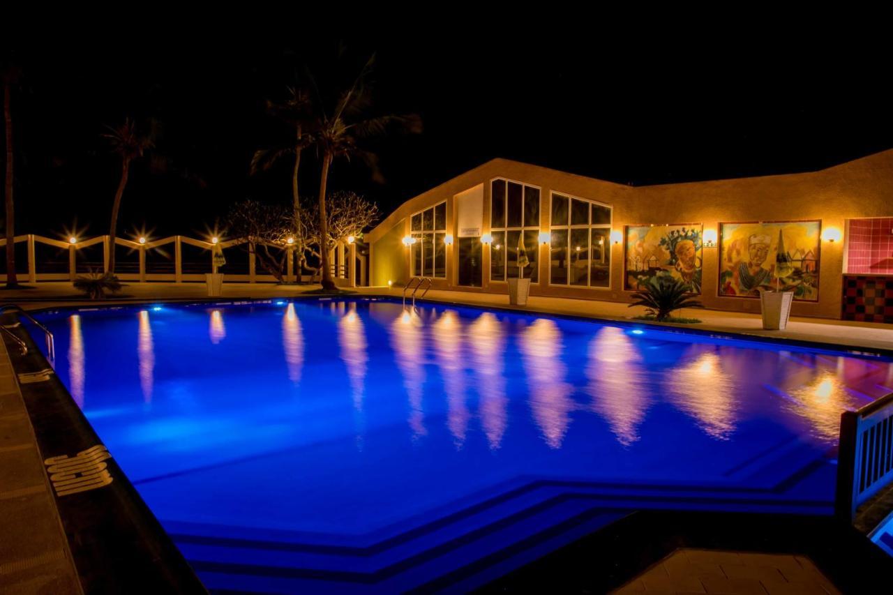 Tropic Garden Hotel Bakau Dış mekan fotoğraf